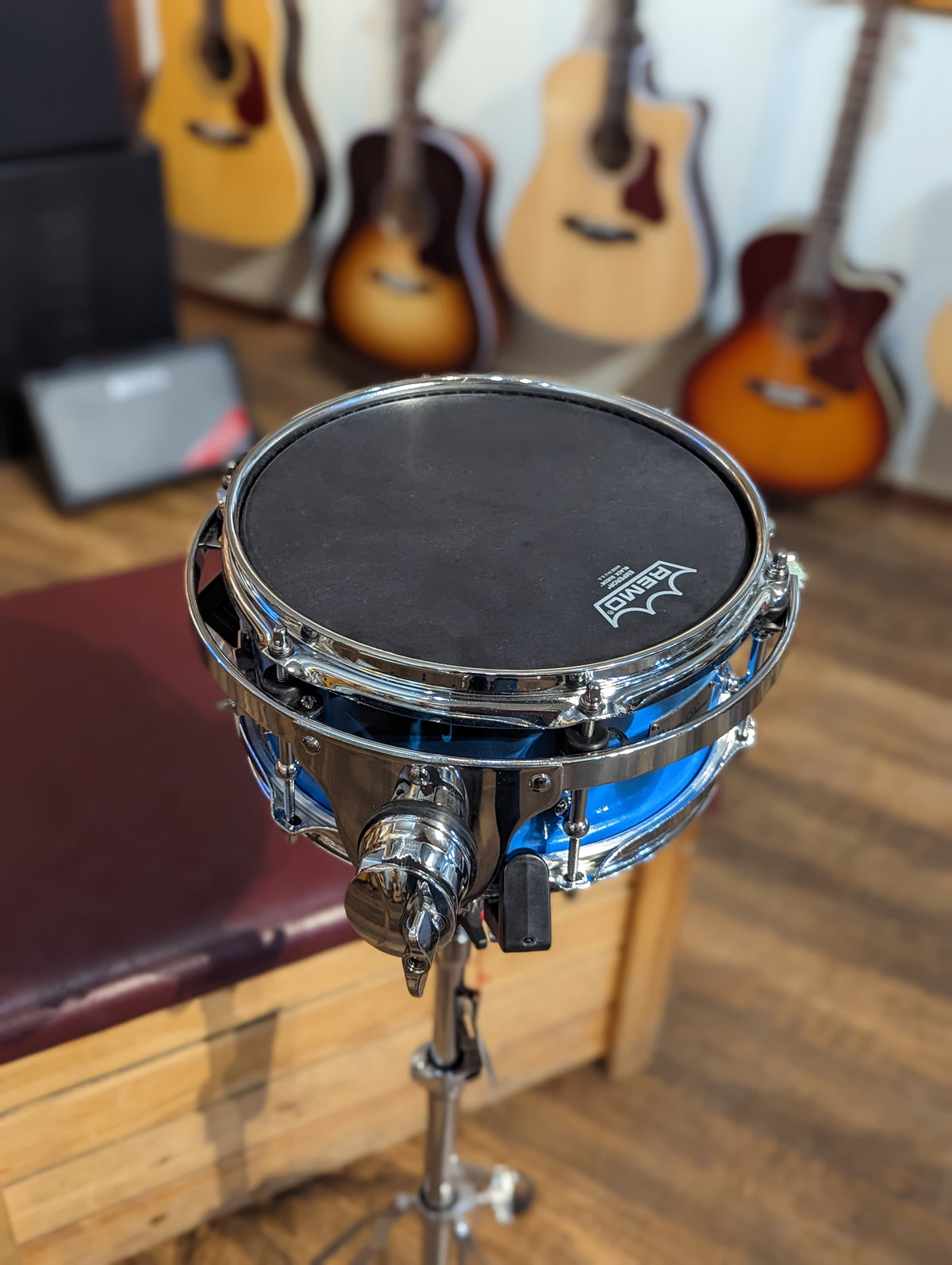 Odyssey Drums 10"x5" 6 Ply Maple Snare w/Mounting Hardware - Blue Flame