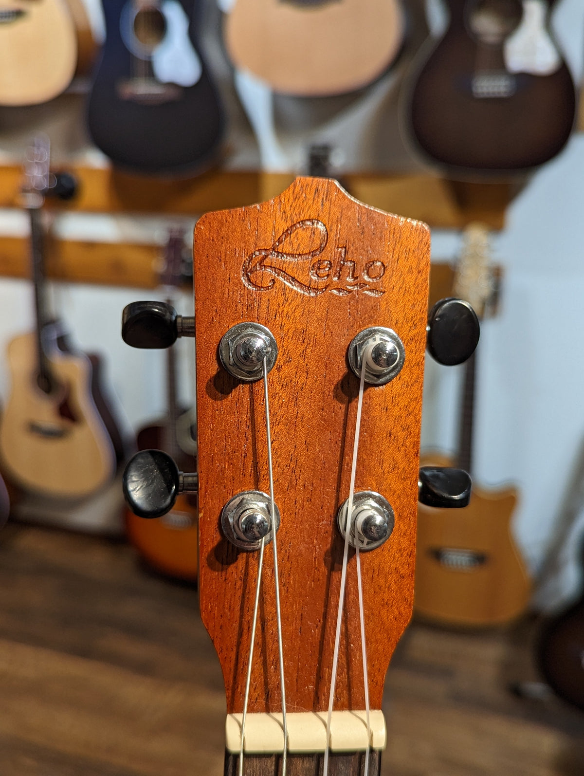 Leho LHUB-MM Baritone Ukulele (Used)