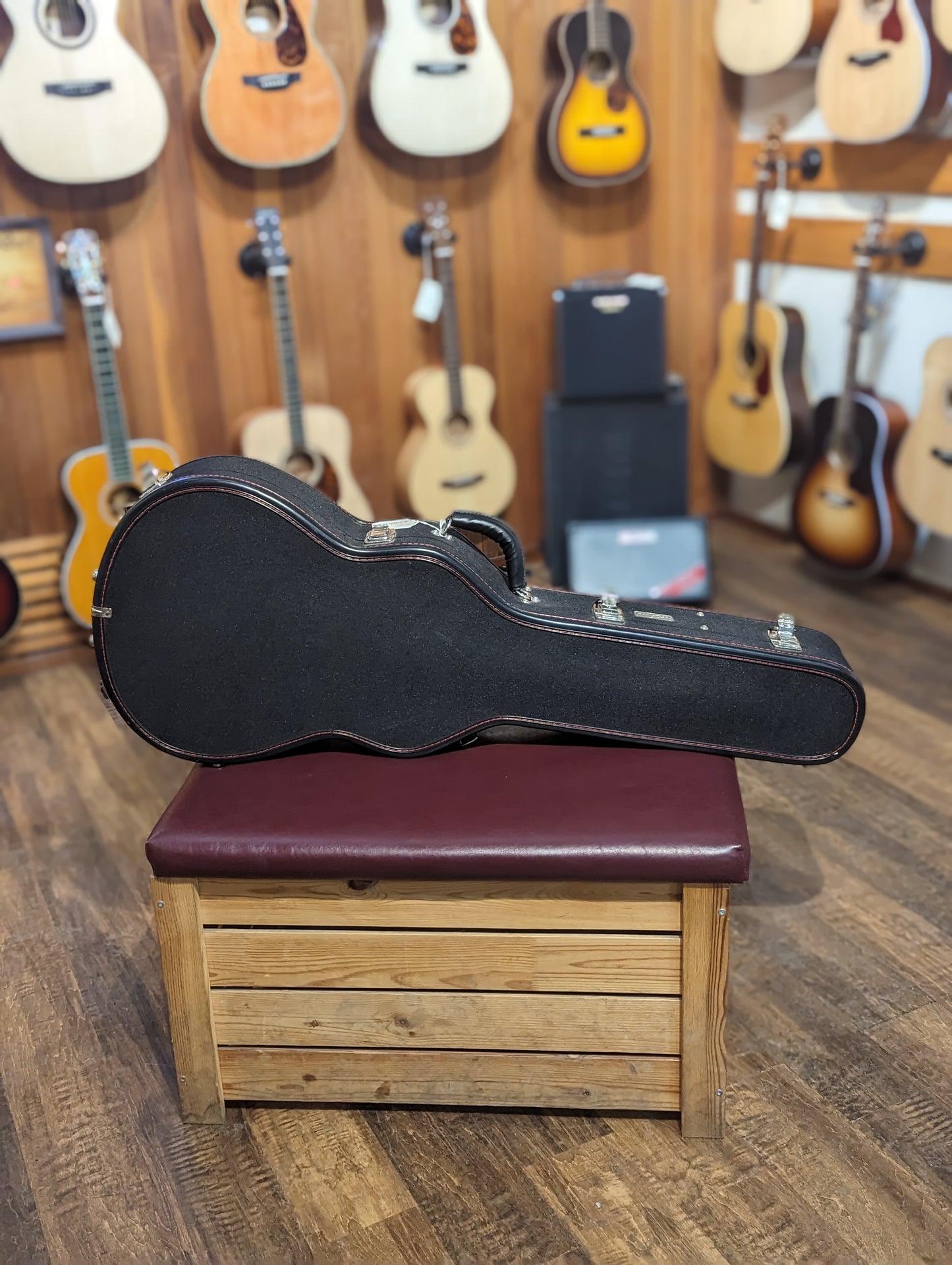 Breedlove Masterclass Concert Acoustic/Electric Guitar w/Case (2016)