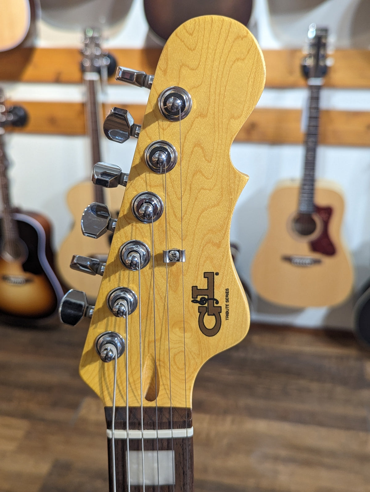 G&L Tribute Doheny - Shell Pink (B-Stock)