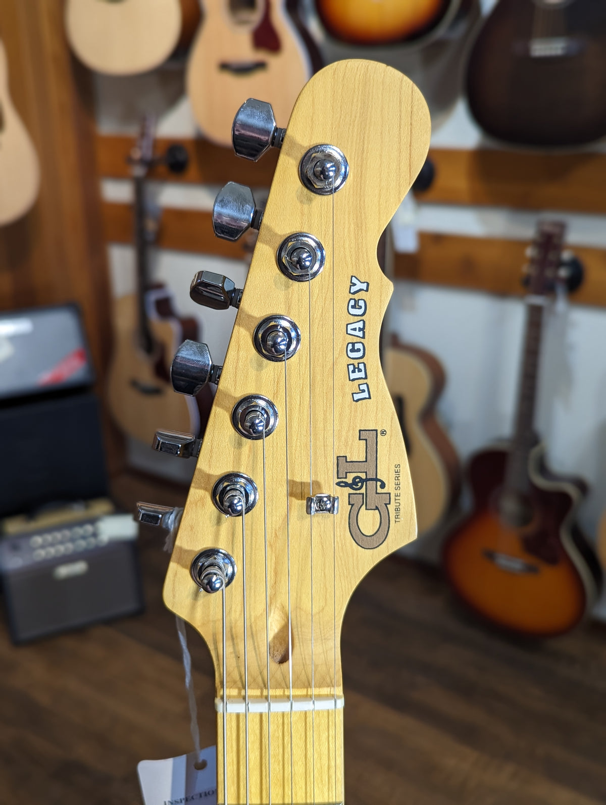 G&L Tribute Legacy - Gloss Black
