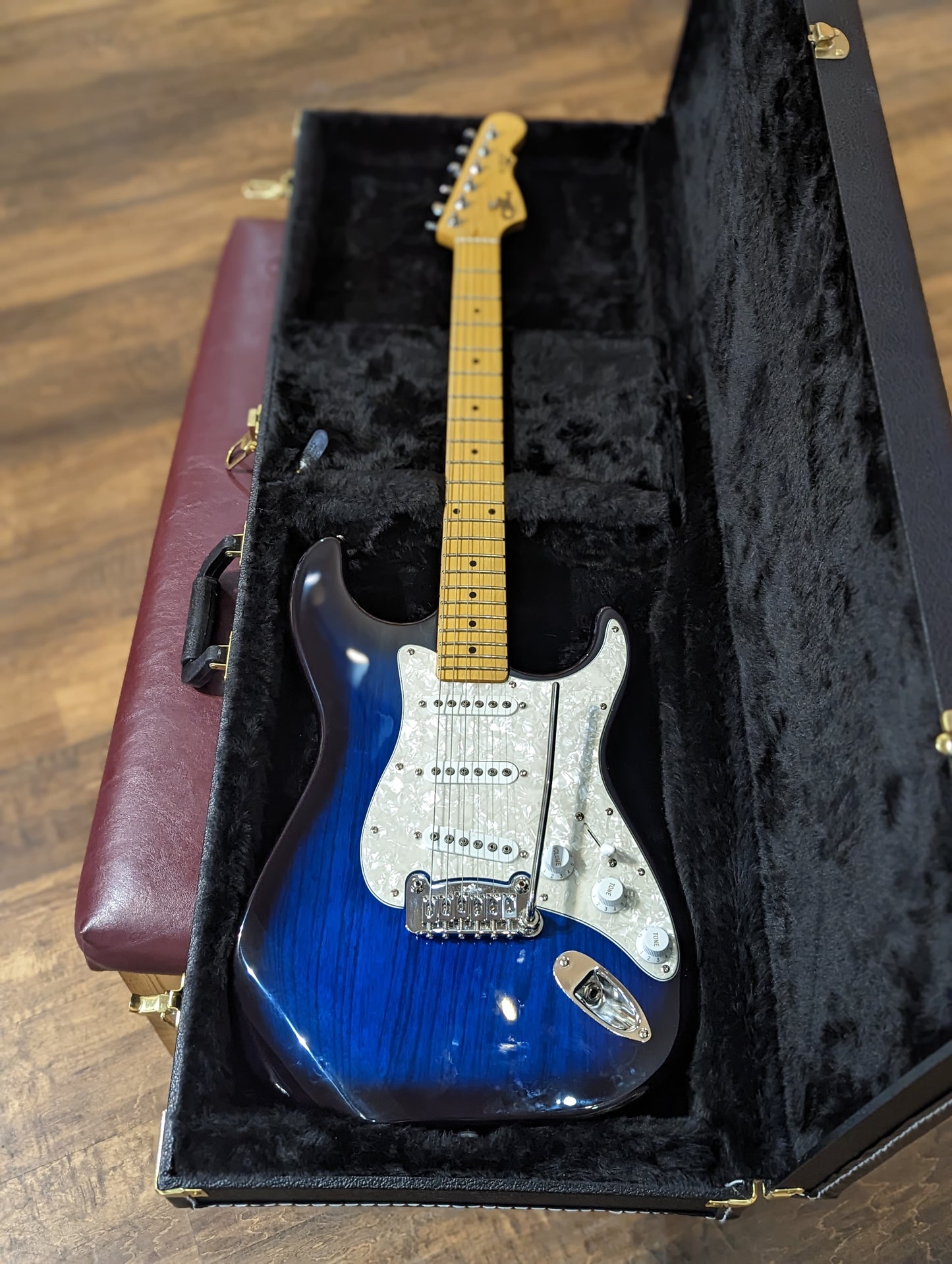 G&L Tribute S500 Electric Guitar w/Case - Blueburst (Used)