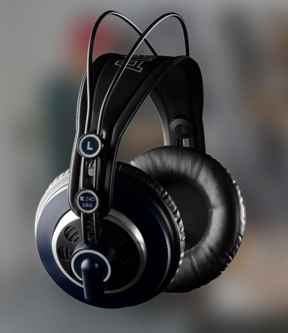 AKG K240-MKII