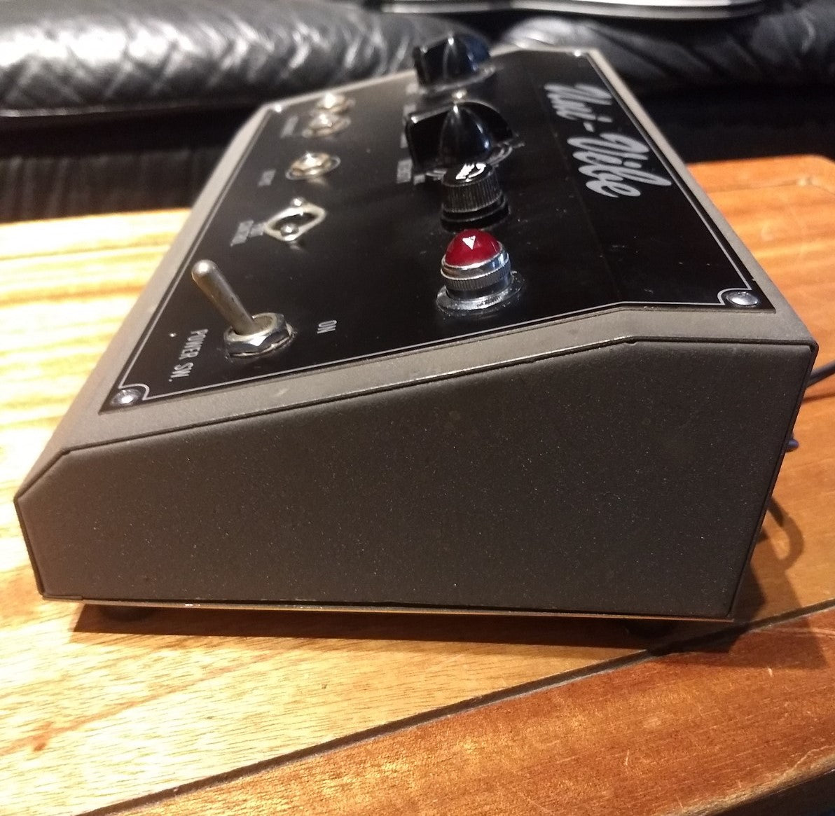 Shin-Ei Uni-Vibe (Univox) 1975