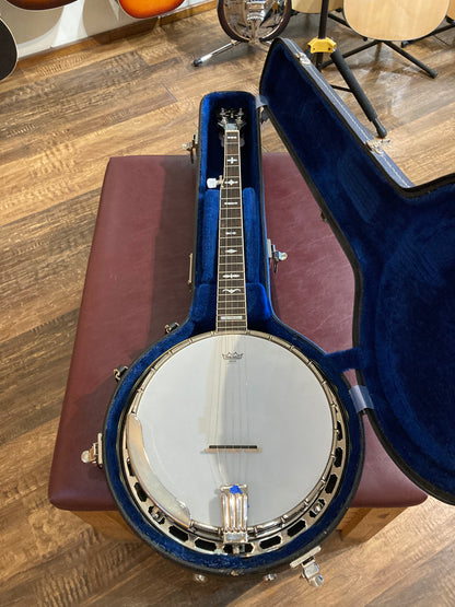 Saga 5 String Banjo w/Case (1970's)