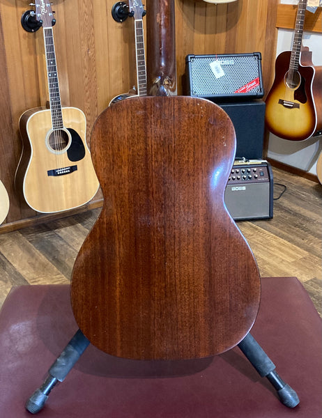 S. Yairi Model 752 w/Case (1970)