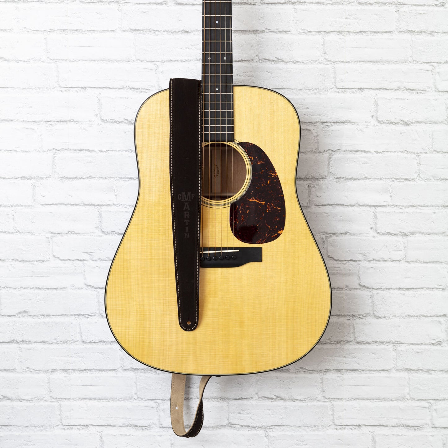 Martin Adjustable Suede Guitar Strap - Brown/Tan