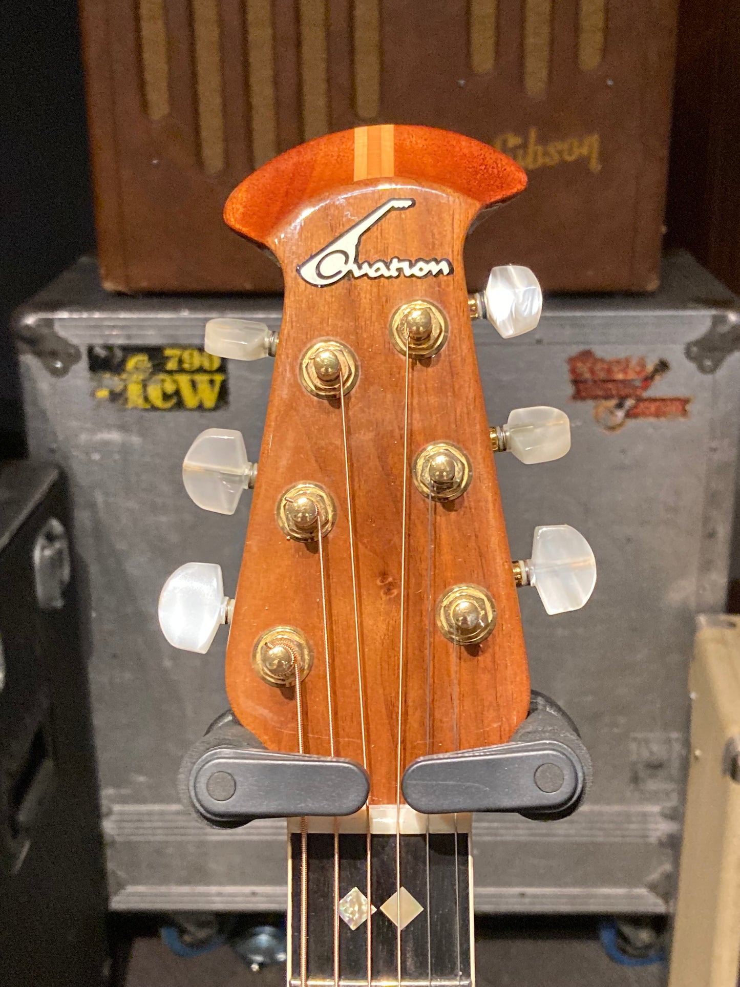 Ovation 1669 Custom Legend Acoustic Electric Guitar w/Case (1982-84)
