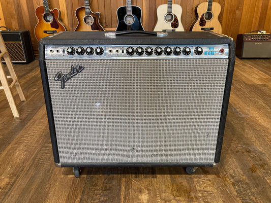 Fender Twin Reverb 2x12" Guitar Combo Amp (1977)