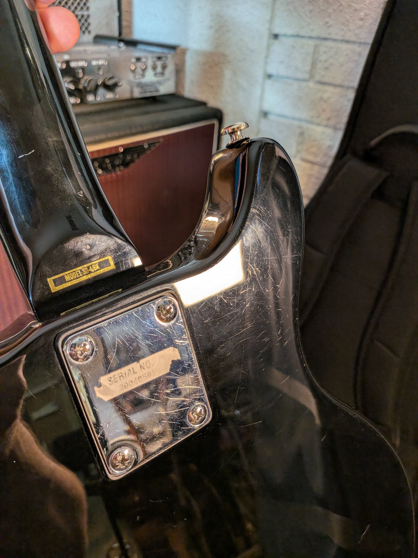 Hamer SB-4 Short Scale Passive Bass Guitar - Black (Used)