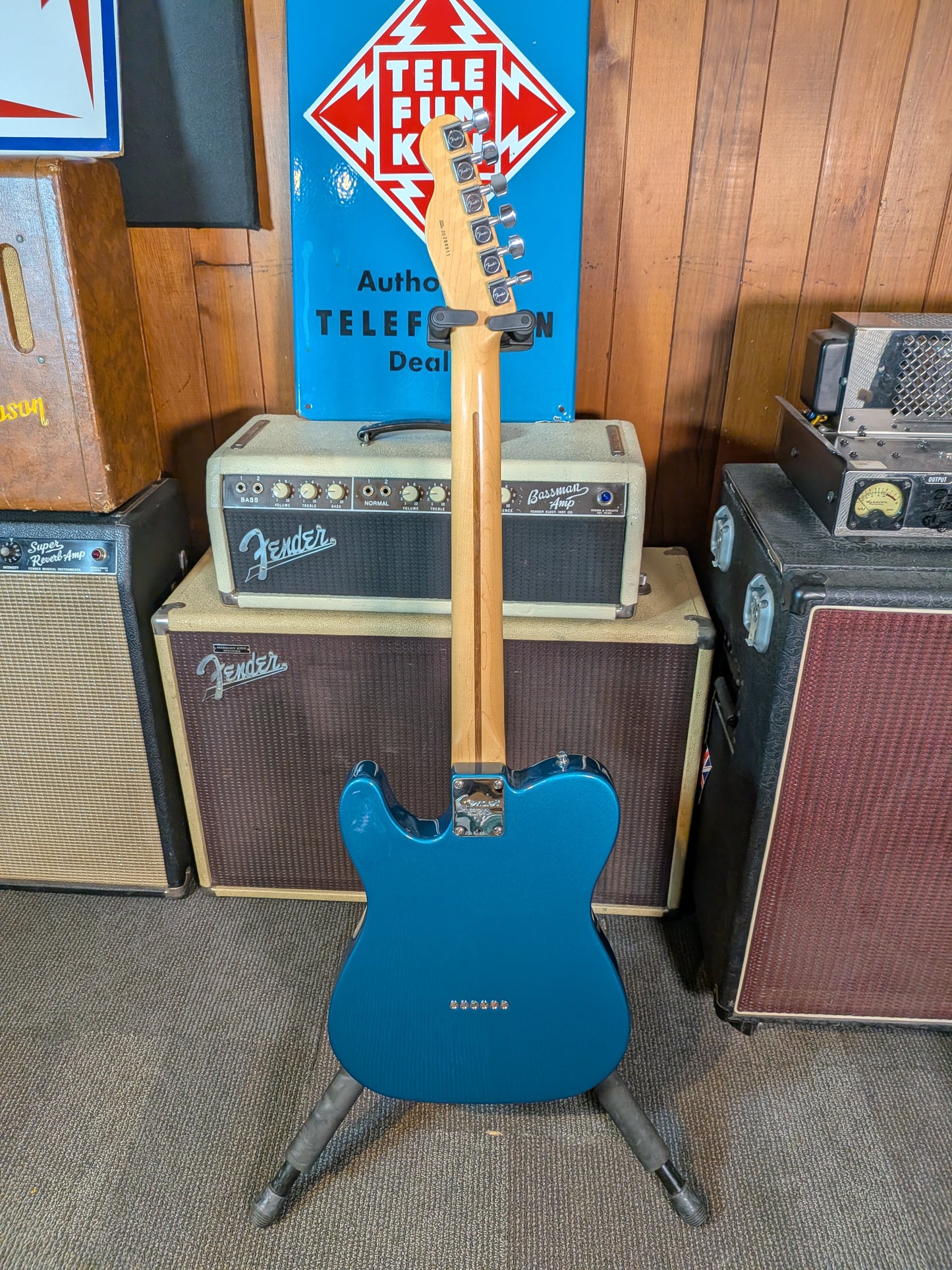Fender American Series Telecaster w/Case - Aqua Marine Metallic (2001)