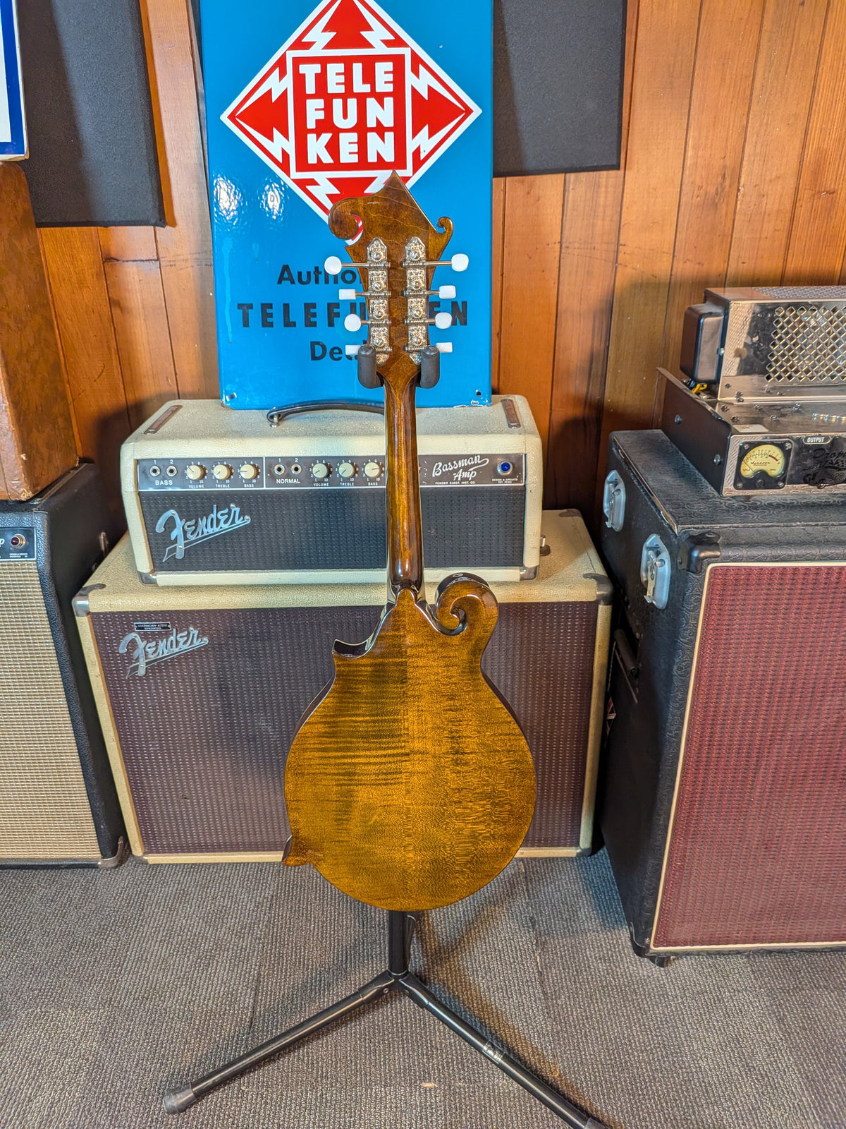 Eastman MD515 F-Style Mandolin w/Case - Classic Sunburst Finish (Used)