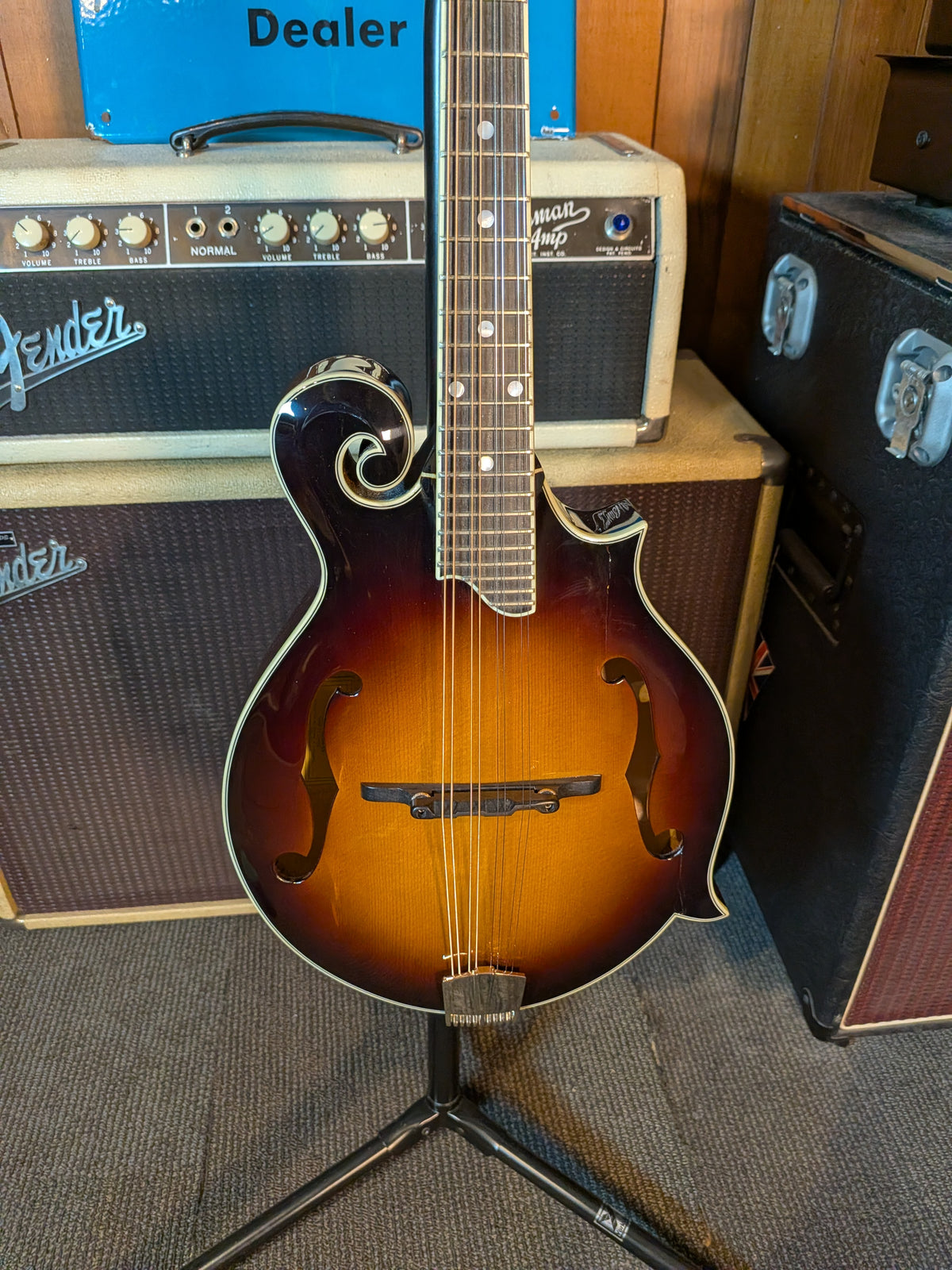 Eastman MD515 F-Style Mandolin w/Case - Classic Sunburst Finish (Used)