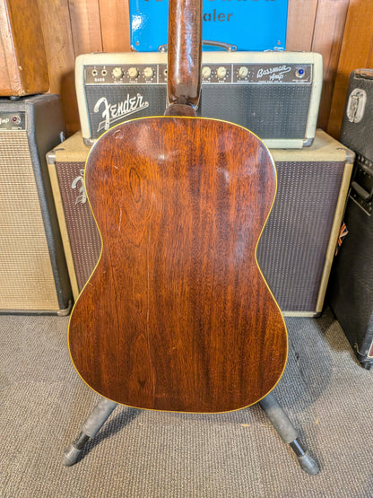 Gibson Banner LG-2 Acoustic Guitar w/Case (1943)
