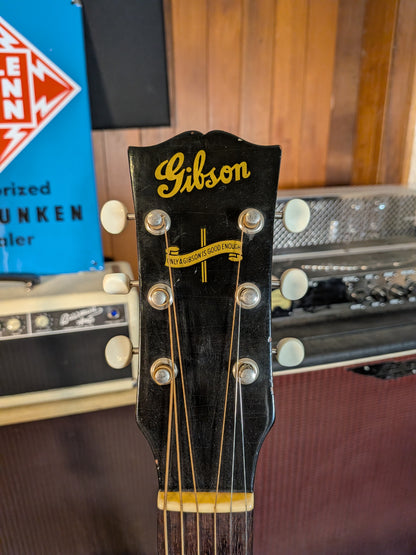 Gibson Banner LG-2 Acoustic Guitar w/Case (1943)