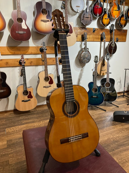 M.G. Contreras Calle Mayor 80 Classical Guitar w/Case (Late '60s - Early '70s)