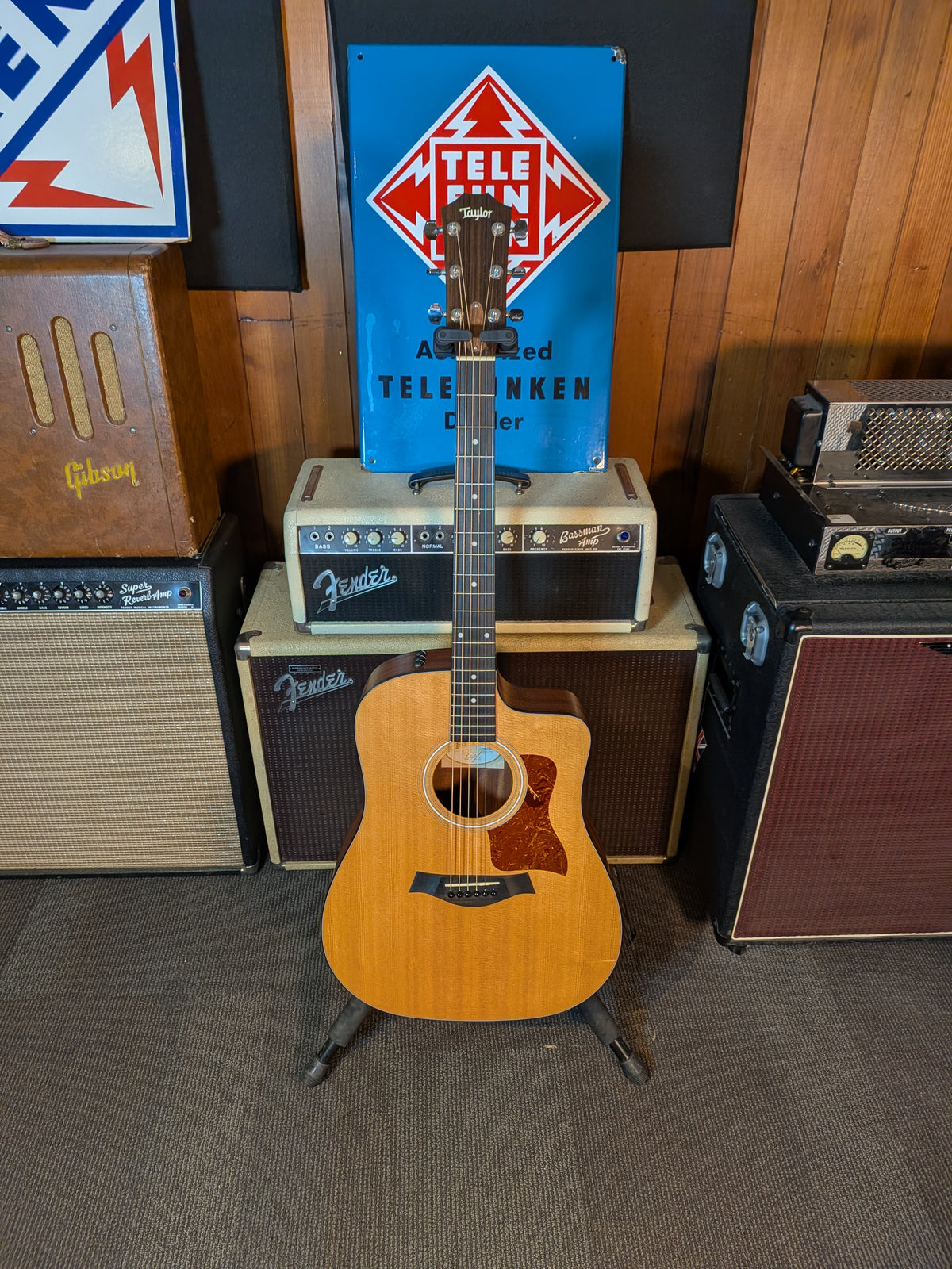 Taylor 110ce Acoustic/Electric Guitar w/Gig Bag - Natural (2012)