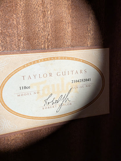 Taylor 110ce Acoustic/Electric Guitar w/Gig Bag - Natural (2012)