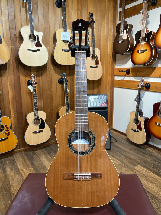 Alhambra R1C 1/2 Size w/Gig Bag (Used)