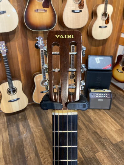 S. Yairi Model 752 w/Case (1970)