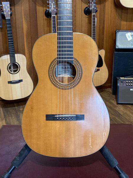 S. Yairi Model 752 w/Case (1970)