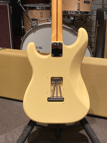 Yngwie Malmsteen Scalloped Maple Fingerboard Stratocaster w/Case - Vintage White (2015)