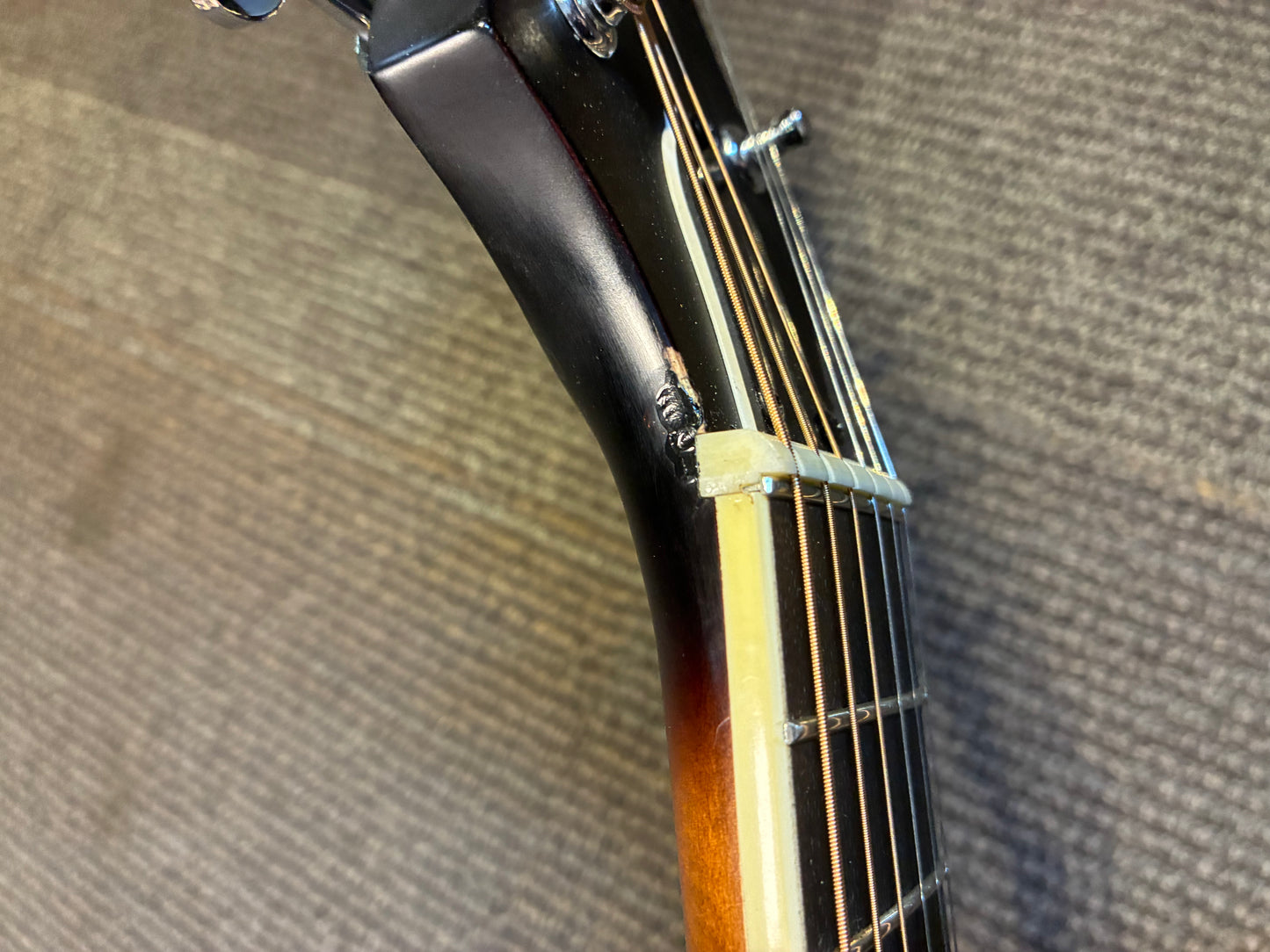 Goldtone F-6 F-Style Mando-Guitar w/Pickup & Case - Sunburst (Used)