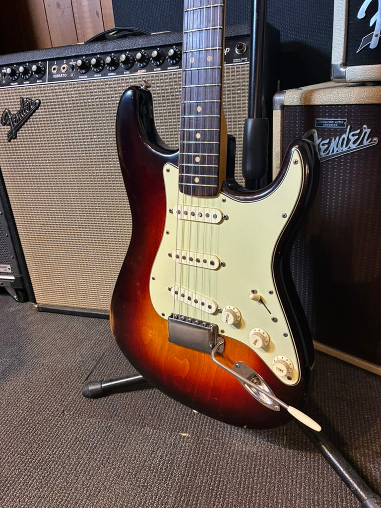 Fender Pre-CBS Stratocaster Electric Guitar w/Case - Refinished Sunburst (1964)