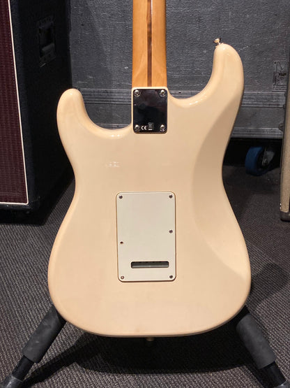 Fender Standard Stratocaster MIM w/Case (2009)