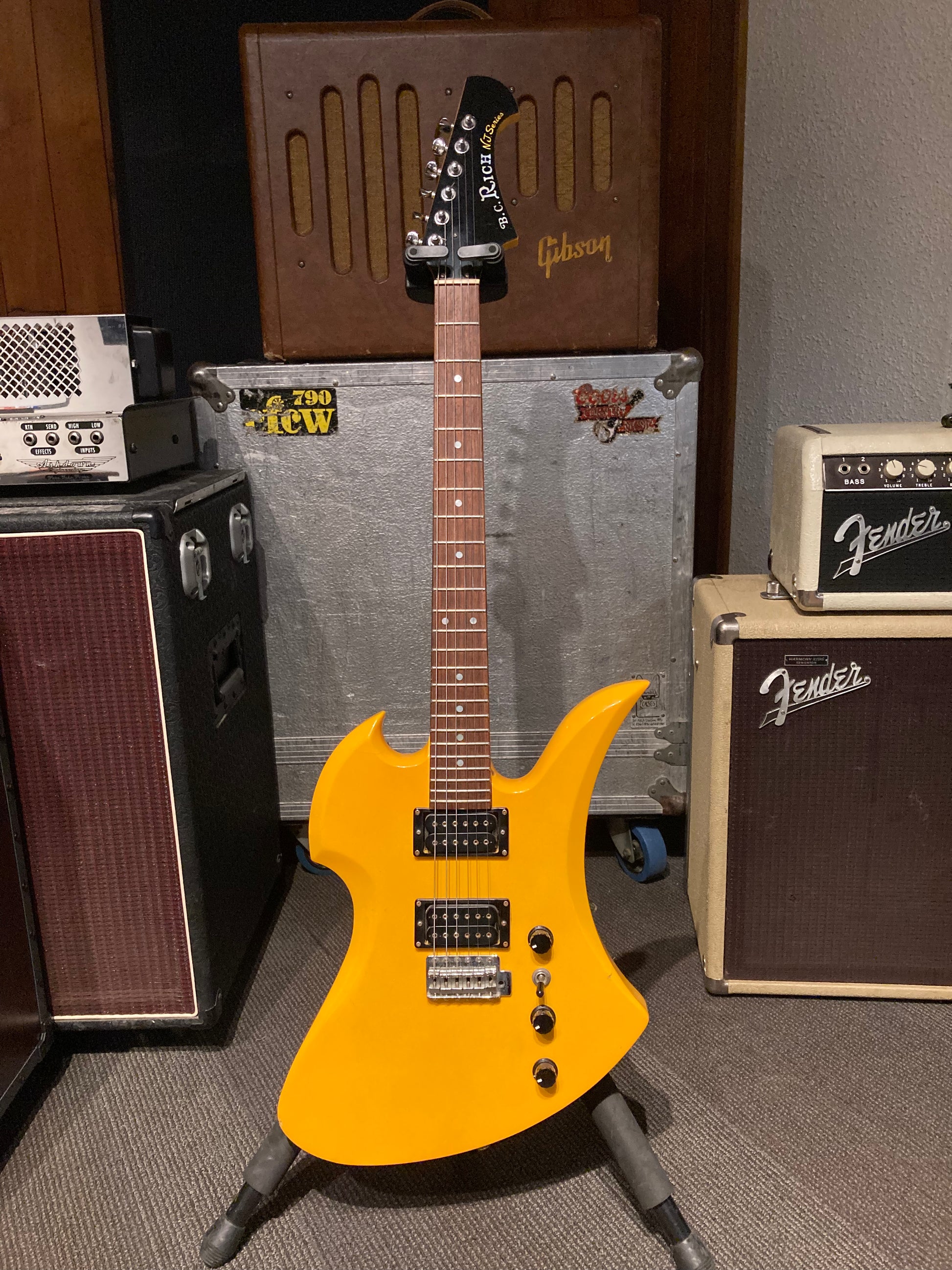 B.C. Rich Made in Japan NJ Series Mockingbird w Case 1980 s