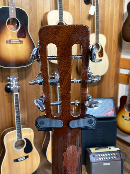 S. Yairi Model 752 w/Case (1970)