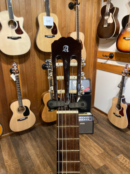 Alhambra R1C 1/2 Size w/Gig Bag (Used)