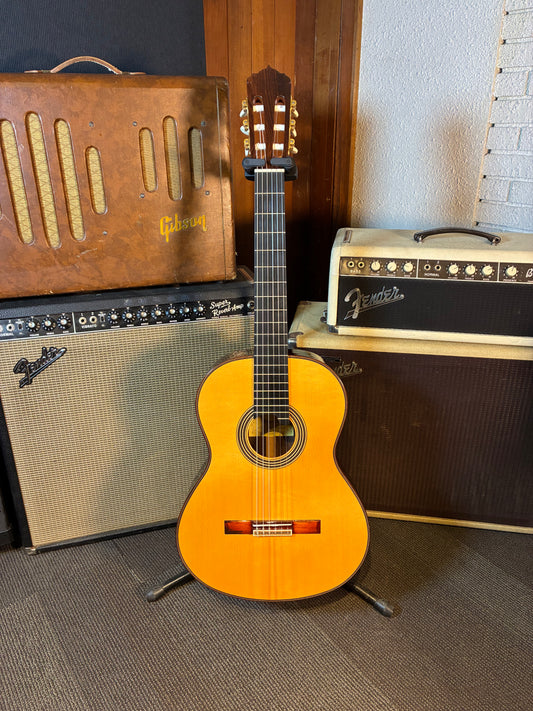Alhambra Línea Profesional Classical Guitar w/Case (Used)