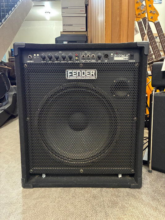 Fender Rumble 100-115 Bass Combo Amplifier (2008)
