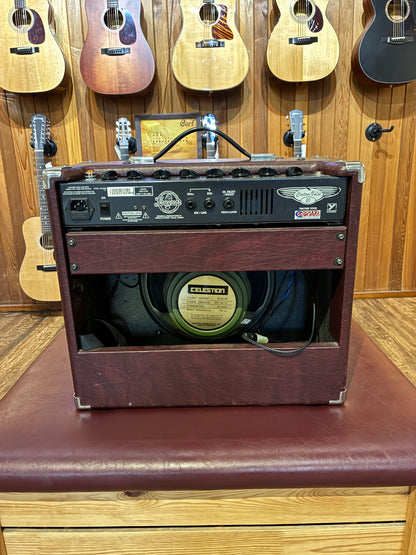 Traynor YCV20WR Custom Valve 1x12" 15w Guitar Combo - Wine Red (Used)