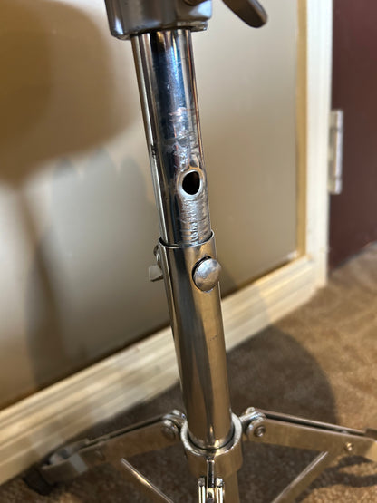 I-Con Double Braced Student Throne (Used)