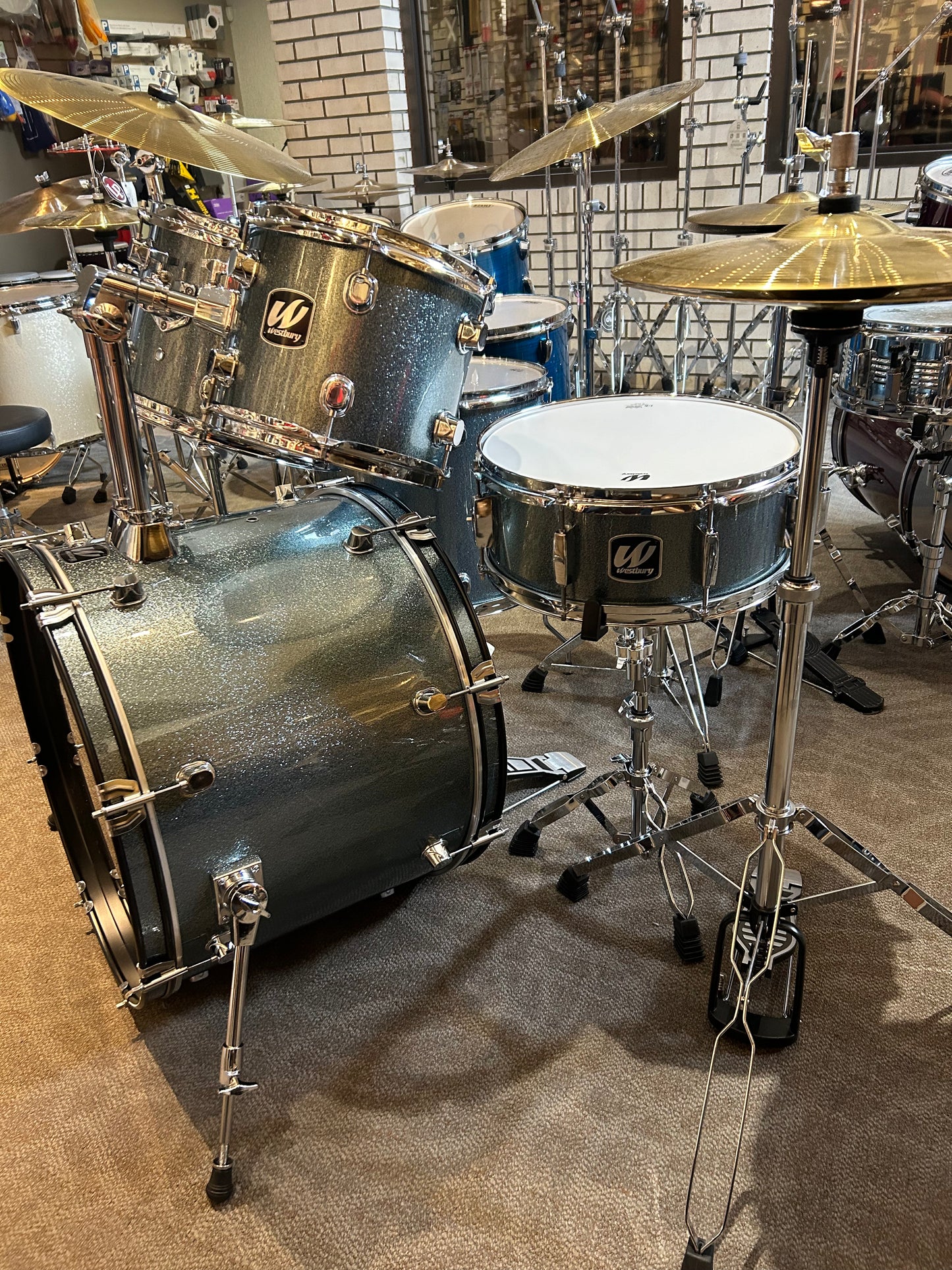 Westbury 5-Piece Stage Drum Kit w/Hardware Cymbals - Aqua Sparkle