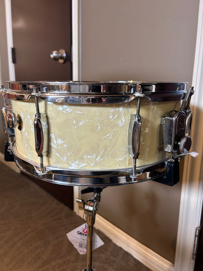 Revelle 14"x5.5" Snare Drum - Marine Pearl (Late 1960's - Early 1970's)