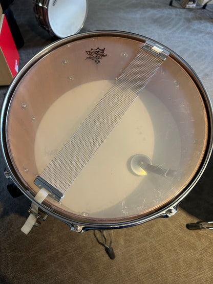 Revelle 14"x5.5" Snare Drum - Marine Pearl (Late 1960's - Early 1970's)