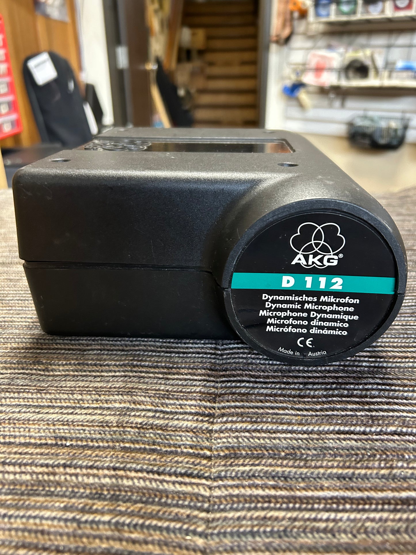 AKG D112 Dynamic Microphone w/Case & Clip (Late 1980's - Early 1990's)