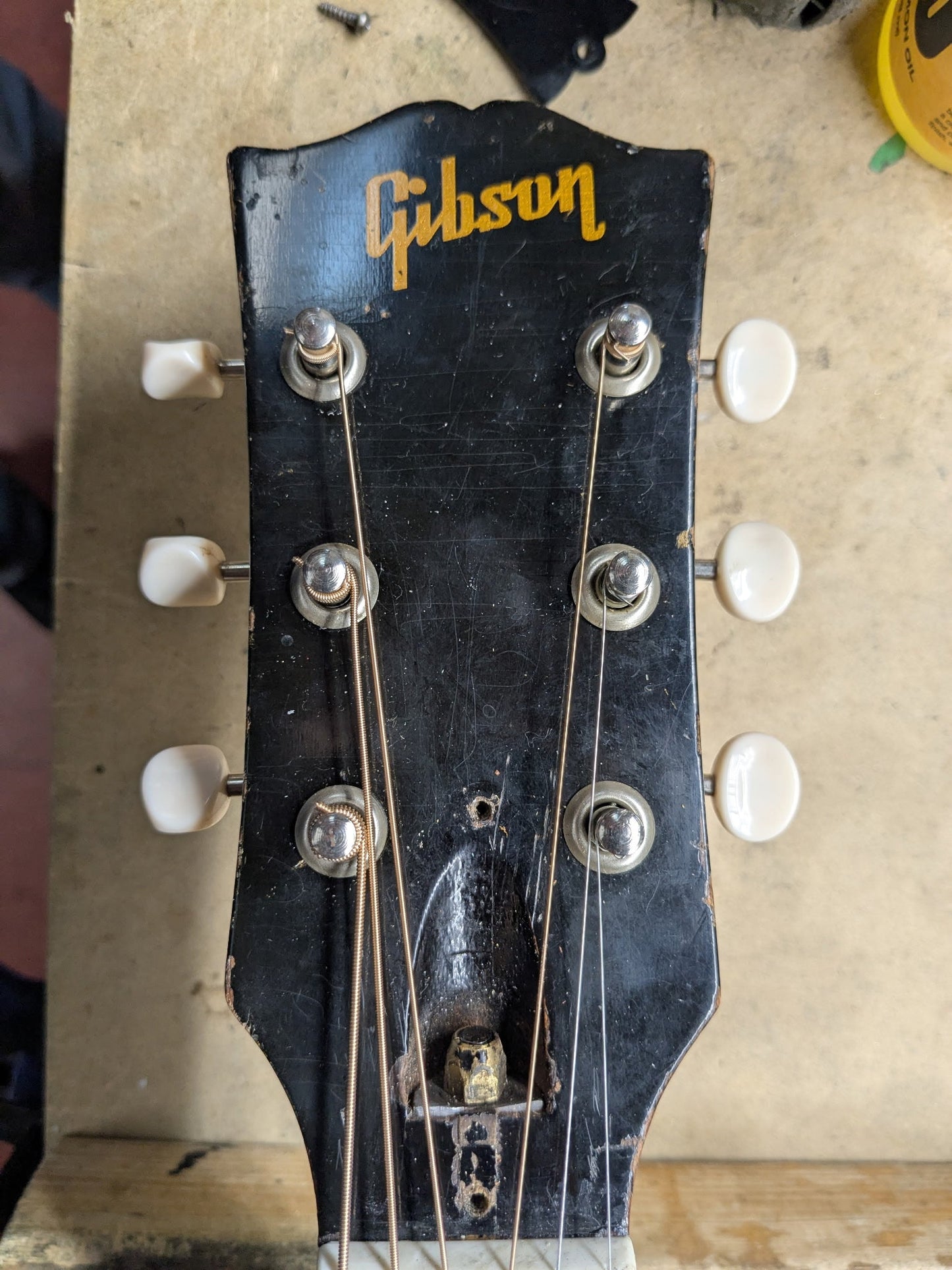 Gibson J-45 Dreadnought Acoustic Guitar w/Case - Sunburst (1955)