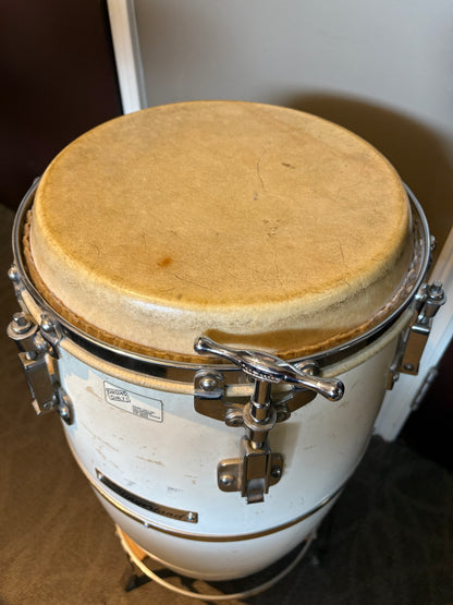 Slingerland Fiberglass Conga w/ Stand (Used)