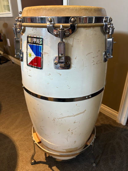 Slingerland Fiberglass Conga w/ Stand (Used)