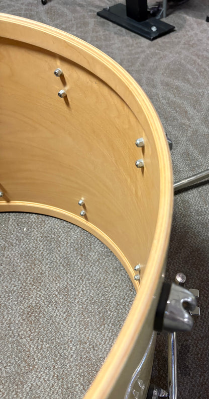 Ayotte 22"x16" Bass Drum - Ivory Lacquer (Used)