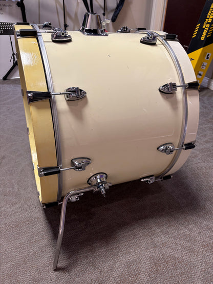 Ayotte 22"x16" Bass Drum - Ivory Lacquer (Used)