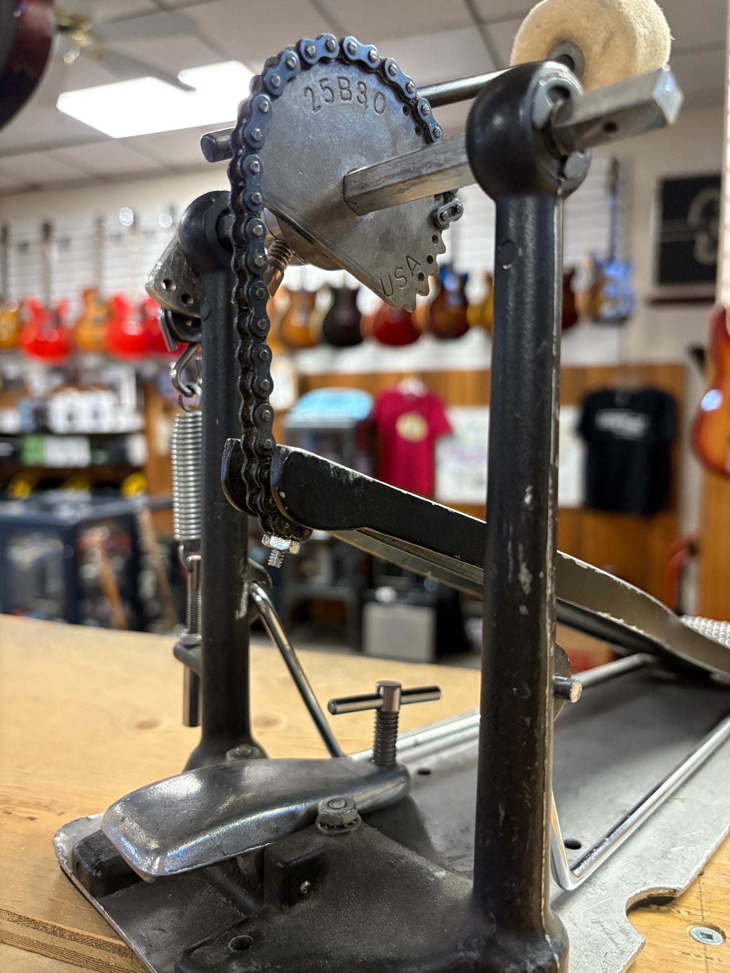 DW 5000 Single Bass Drum Pedal (1980's)
