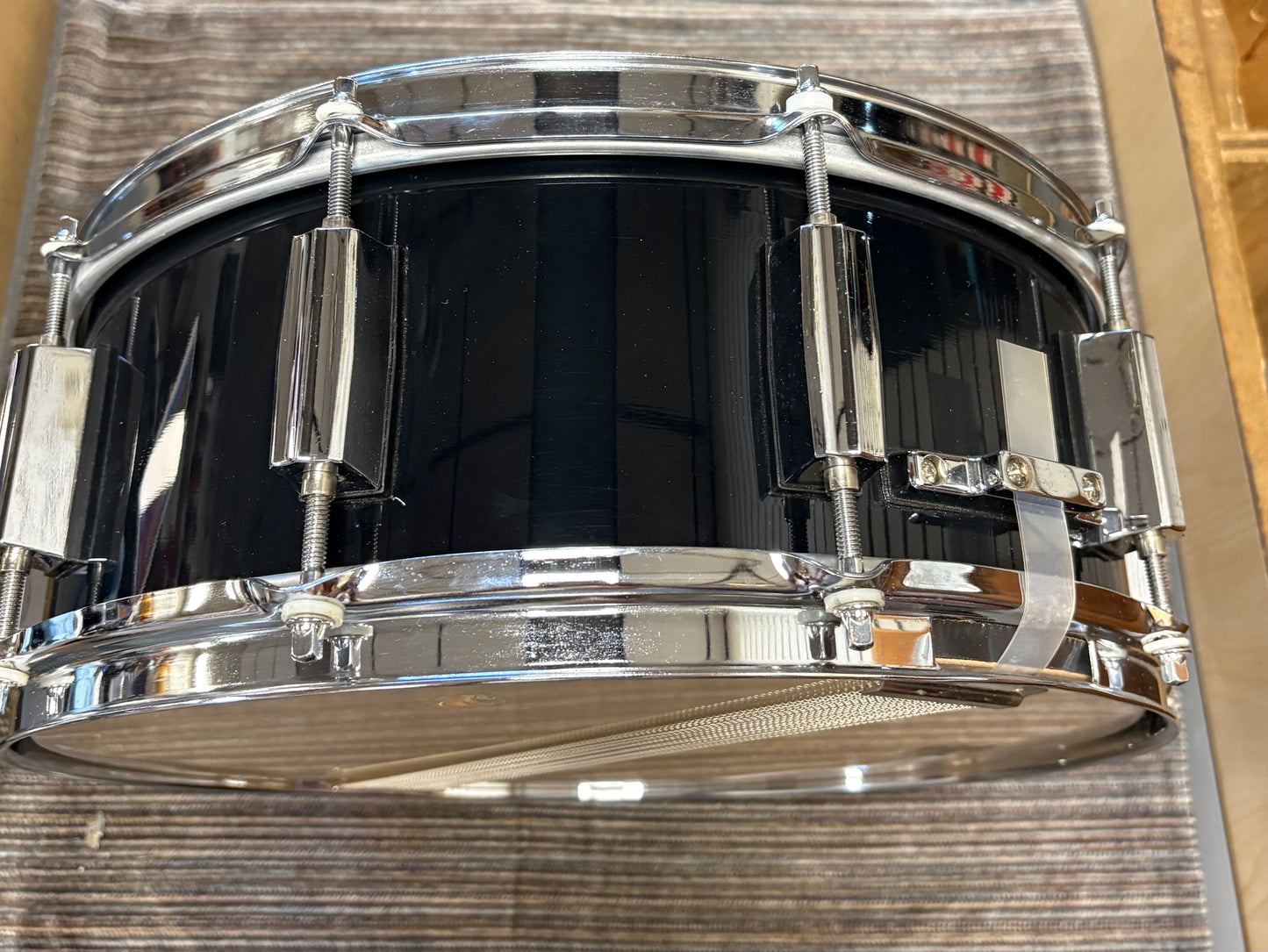 Pearl World Series 14"x5.5" Wood Snare - Piano Black Lacquer (1990's)