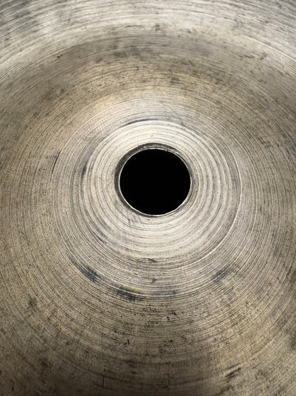 Istanbul Agop 16" Traditional Medium Crash Cymbal (Used)