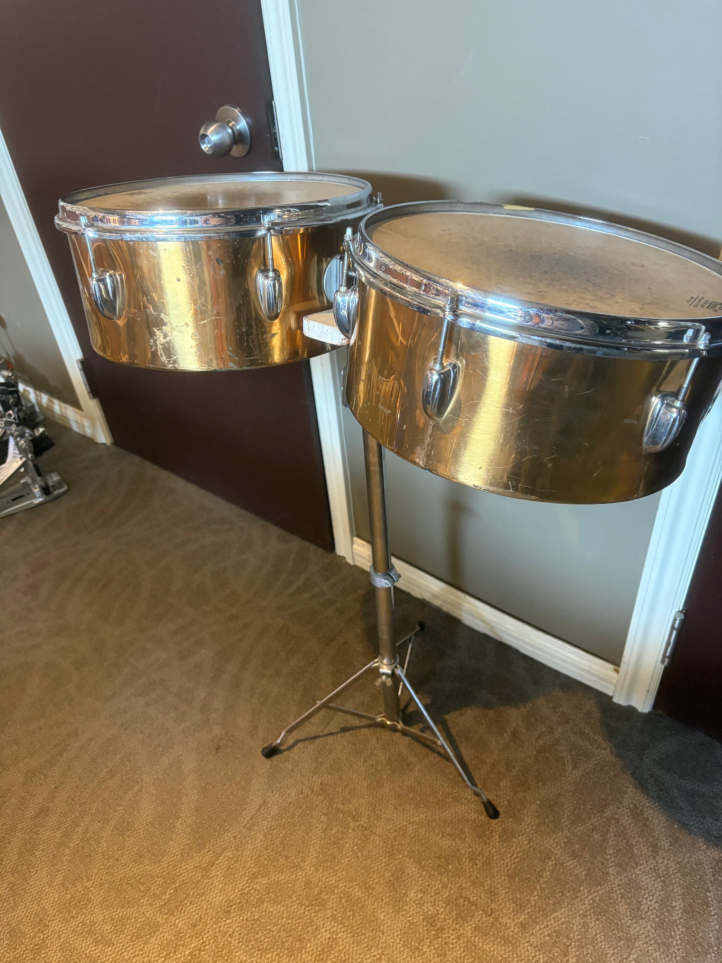 Singlerland Vintage Brass Timbales w/Stand (Used)