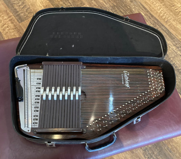 Oscar Schmidt 15 Chord Autoharp w/Case (Used)